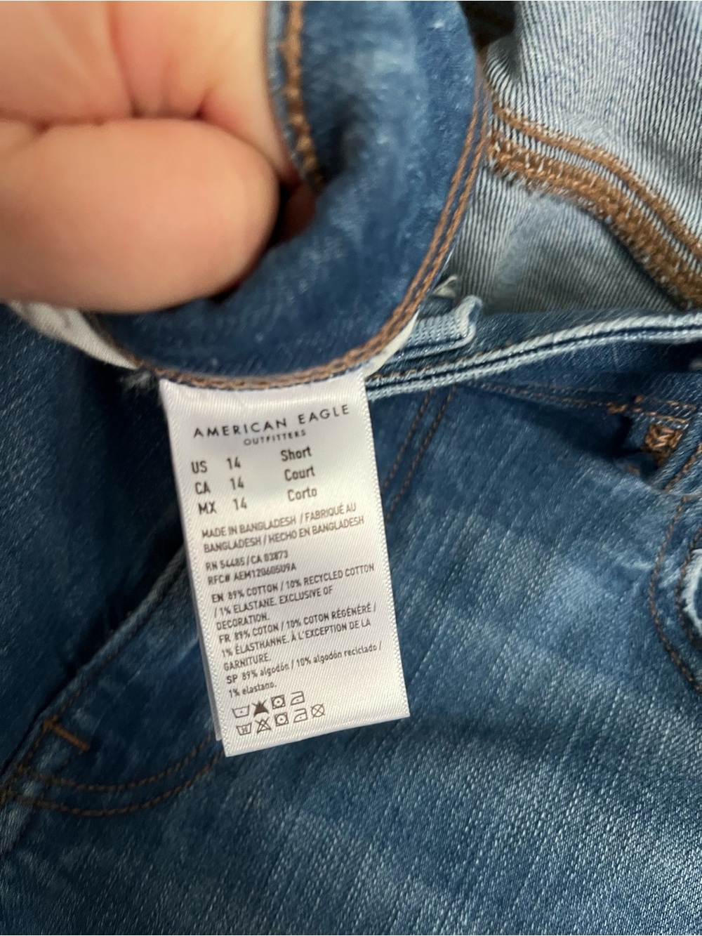 American Eagle Outfitters Medium Blue Flare Jeans - Picture 4 of 4
